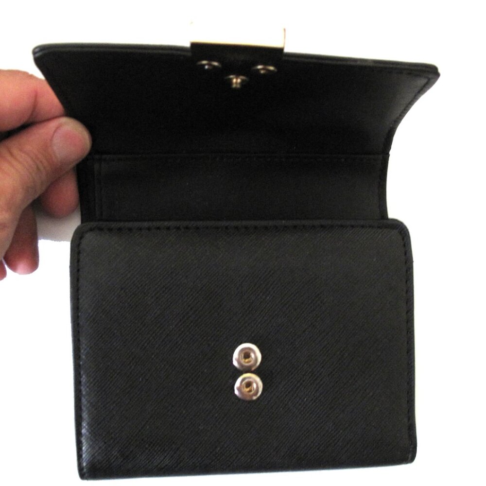 🆕 GUESS WALLET Trifold SABINA color: BLACK & GOLD Tones Multiple Pouches